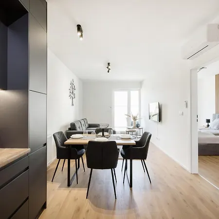 Sleek Apartment With Balcony And Parking Budapest Exterior foto