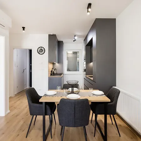 Sleek Apartment With Balcony And Parking Budapest Exterior foto