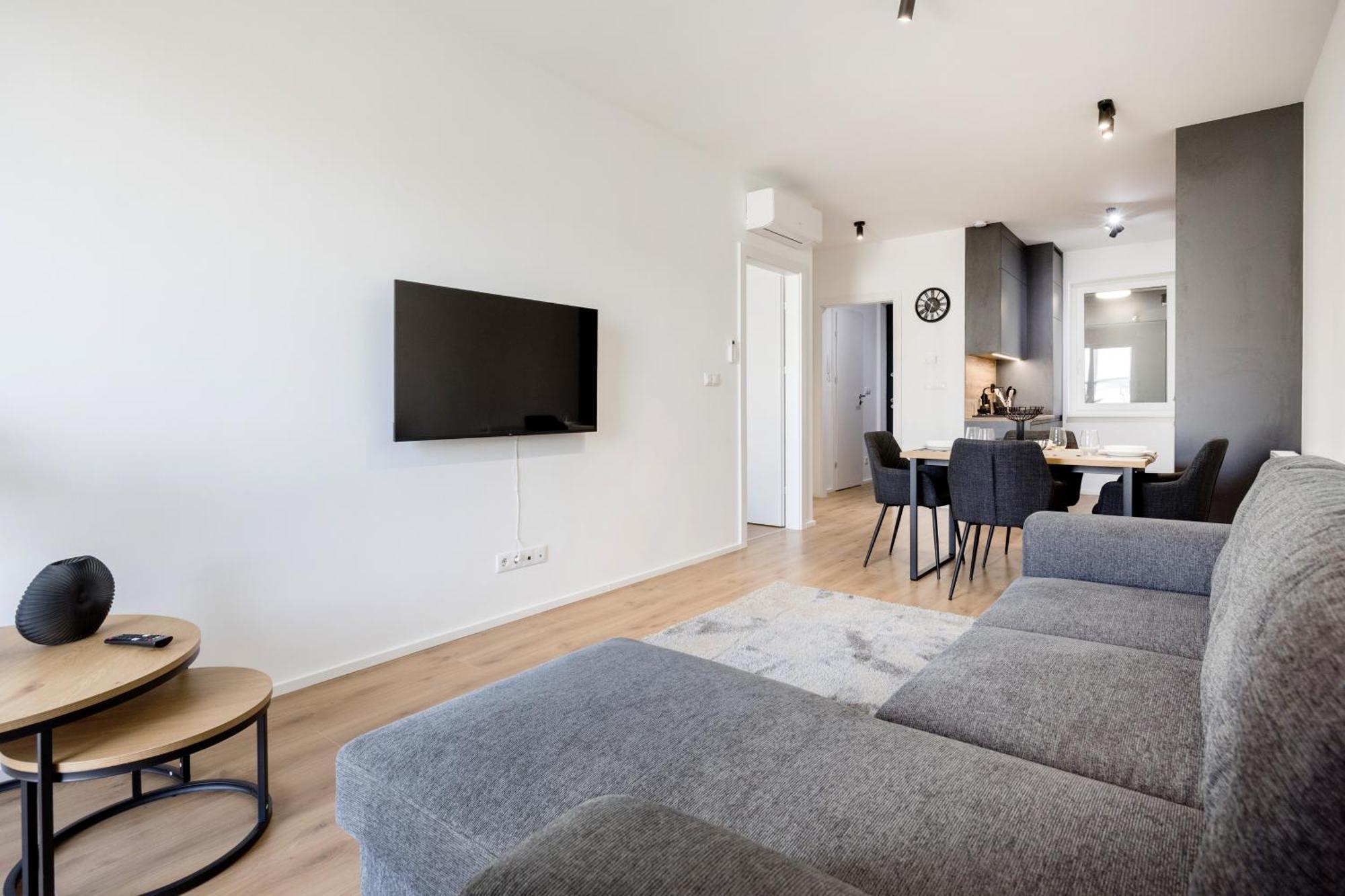 Appartamento Sleek With Balcony And Parking Budapest